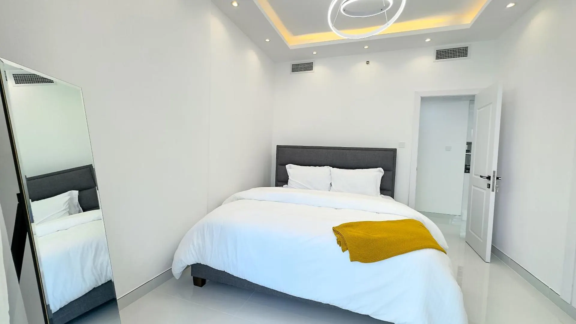 Dubai Marina - 1 Bhk Classy Apartment