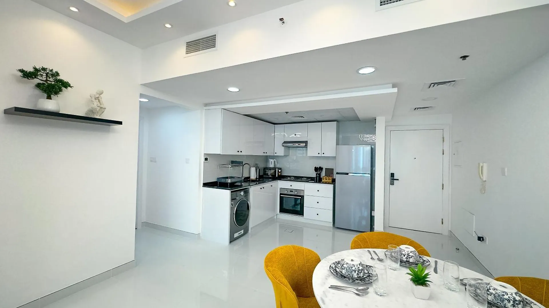 Dubai Marina - 1 Bhk Classy Apartment 0*,